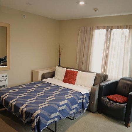 Tower Junction Motor Lodge- Motel With Airport And Railway Station Shuttle Service Christchurch Bagian luar foto