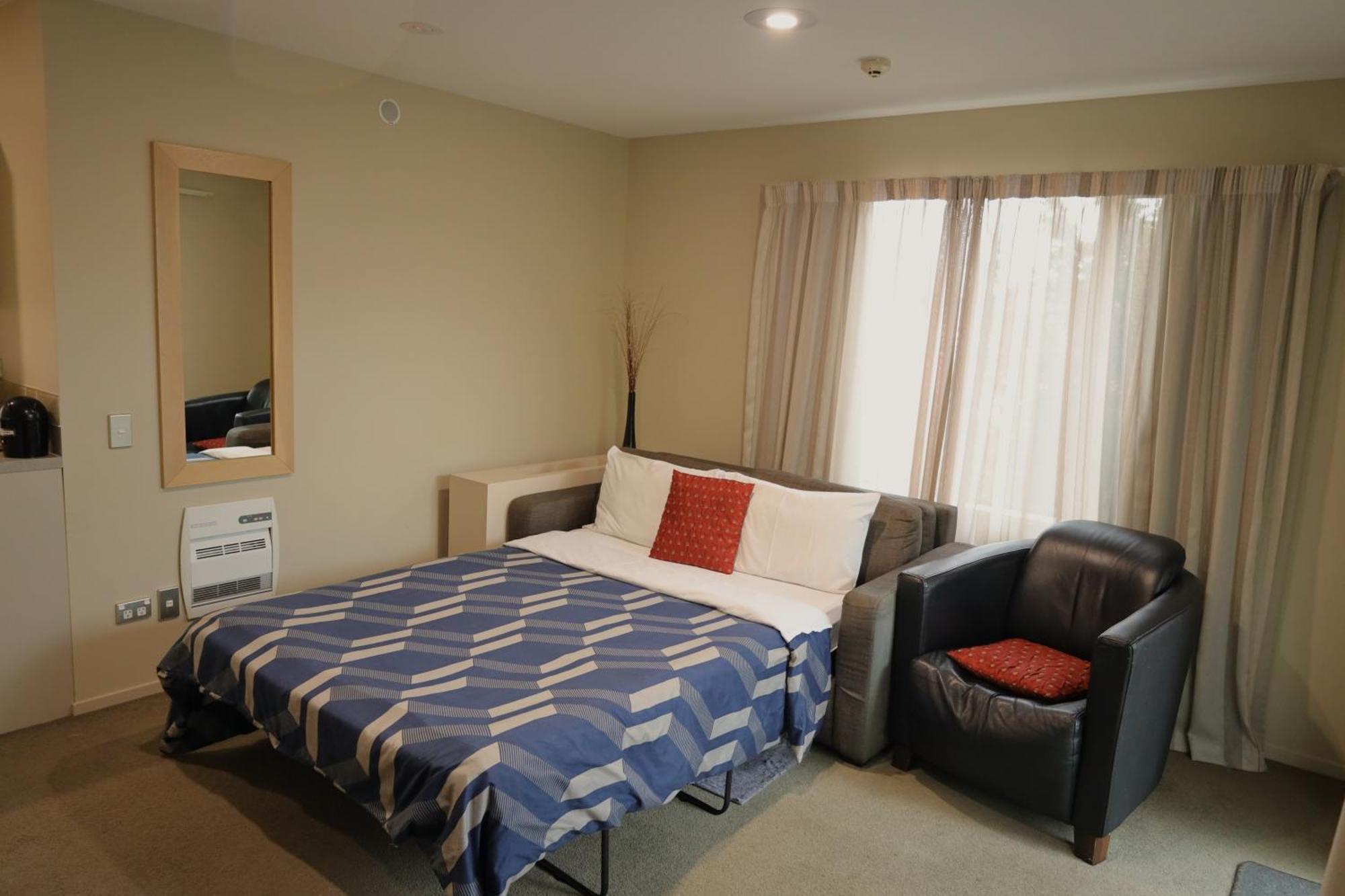 Tower Junction Motor Lodge- Motel With Airport And Railway Station Shuttle Service Christchurch Bagian luar foto
