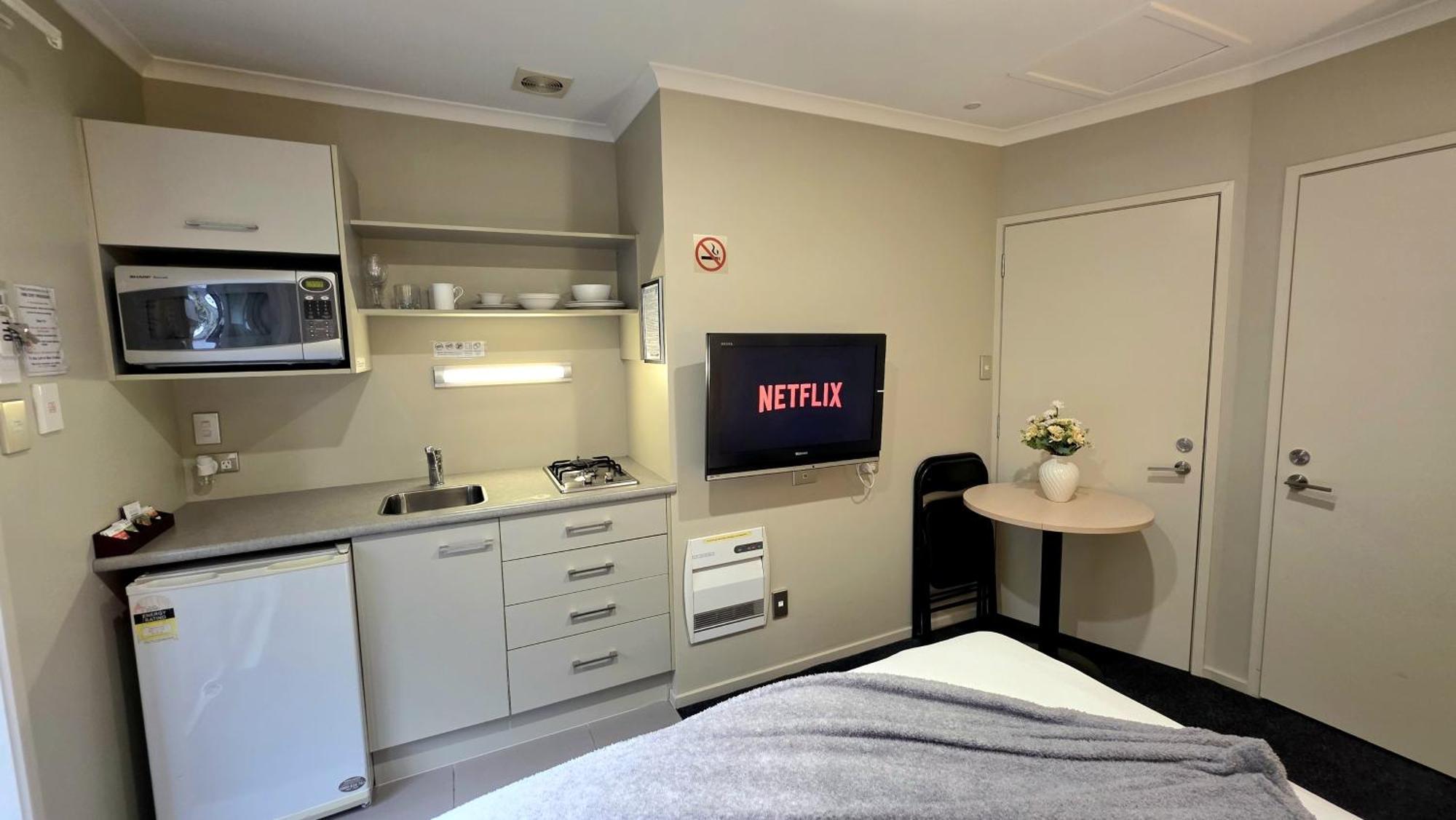 Tower Junction Motor Lodge- Motel With Airport And Railway Station Shuttle Service Christchurch Ruang foto