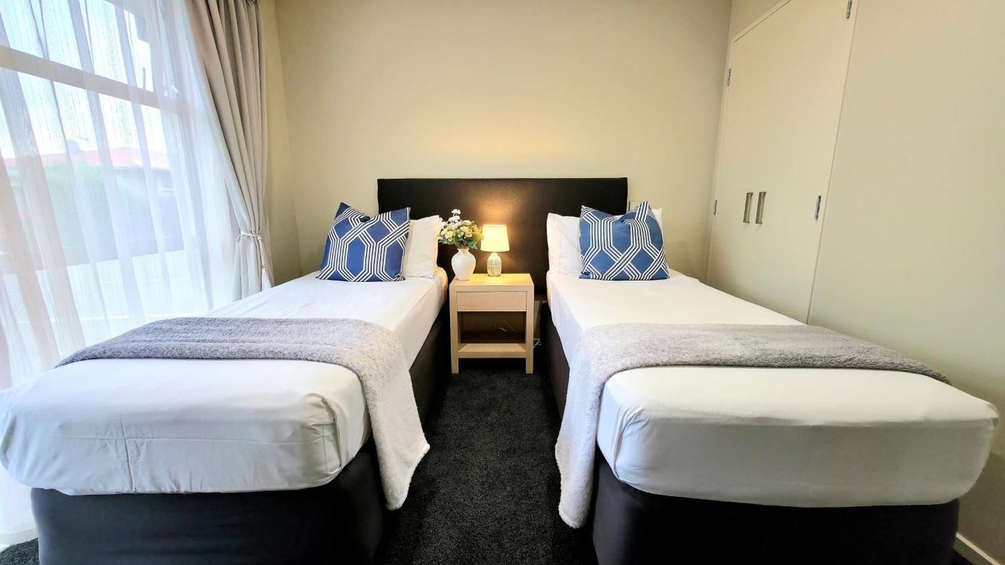 Tower Junction Motor Lodge- Motel With Airport And Railway Station Shuttle Service Christchurch Ruang foto