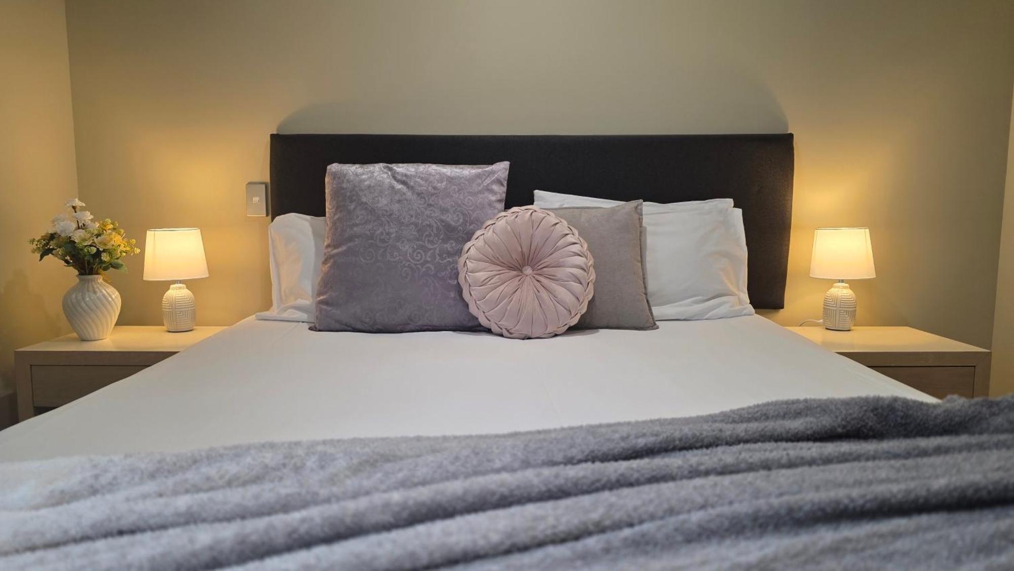 Tower Junction Motor Lodge- Motel With Airport And Railway Station Shuttle Service Christchurch Bagian luar foto