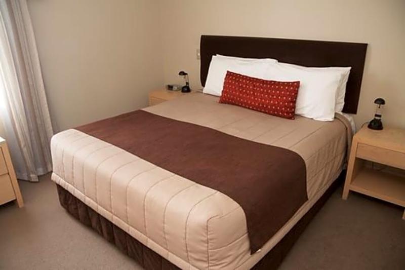 Tower Junction Motor Lodge- Motel With Airport And Railway Station Shuttle Service Christchurch Bagian luar foto